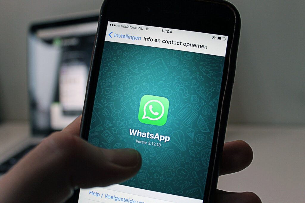 How to make money online from WhatsApp व्हाट्सप्प से कमाई ?